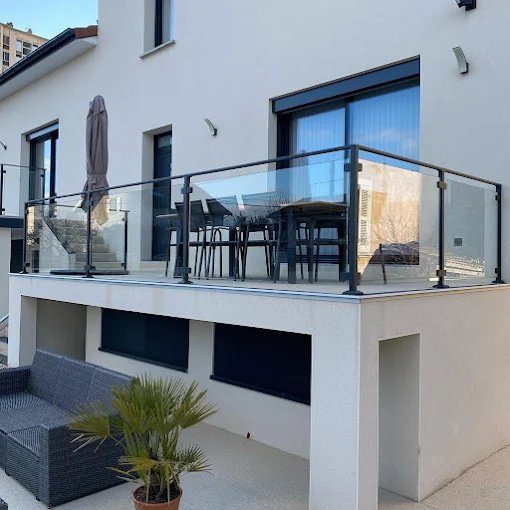Garde-corps vitré de terrasse